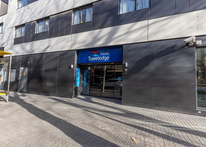 Travelodge Barcelona PoblenouAlbergo